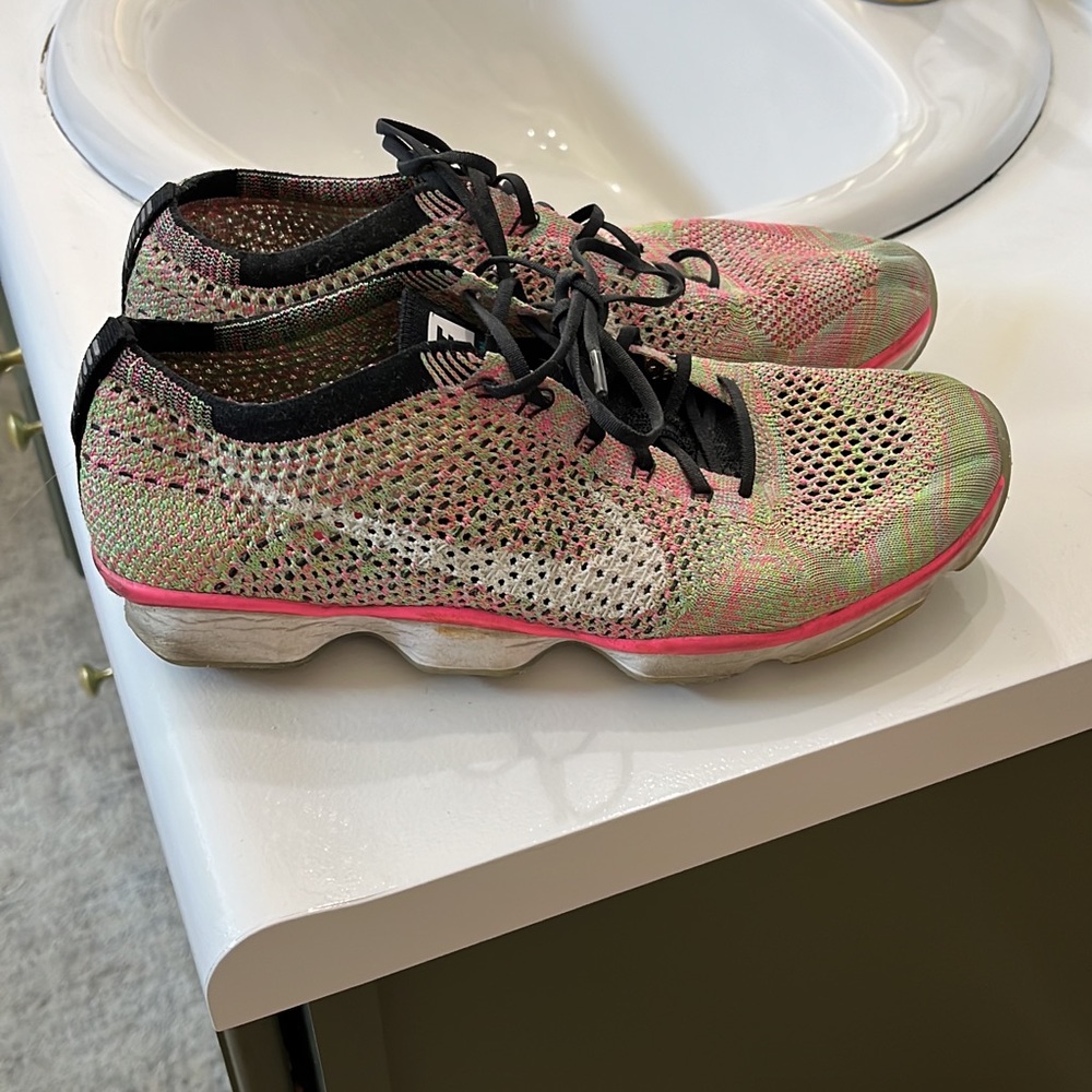 Nike shoes
